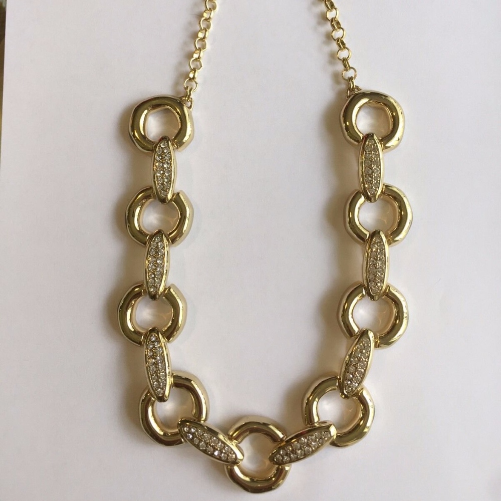 CHICO'S GORGEOUS UNIQUE GOLD CHAIN NECKLACE W/ RHI